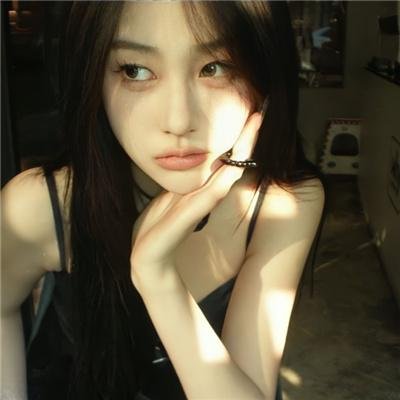 楼下的女人和楼上的男人